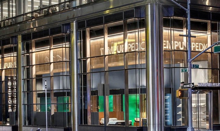 Picture of Manhattan storefront
