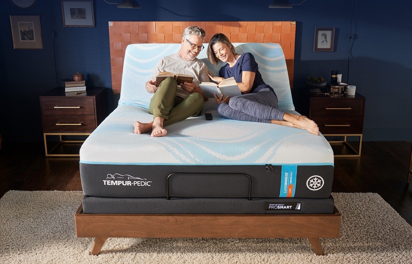 Couple sitting on LuxeBreeze with ProSmart base