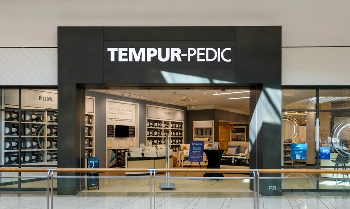 Photo of Tampa's storefront